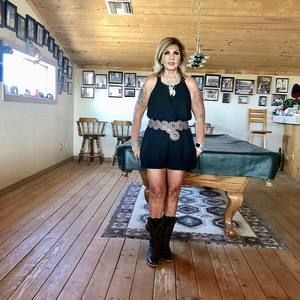 Meet your Posher, Frances